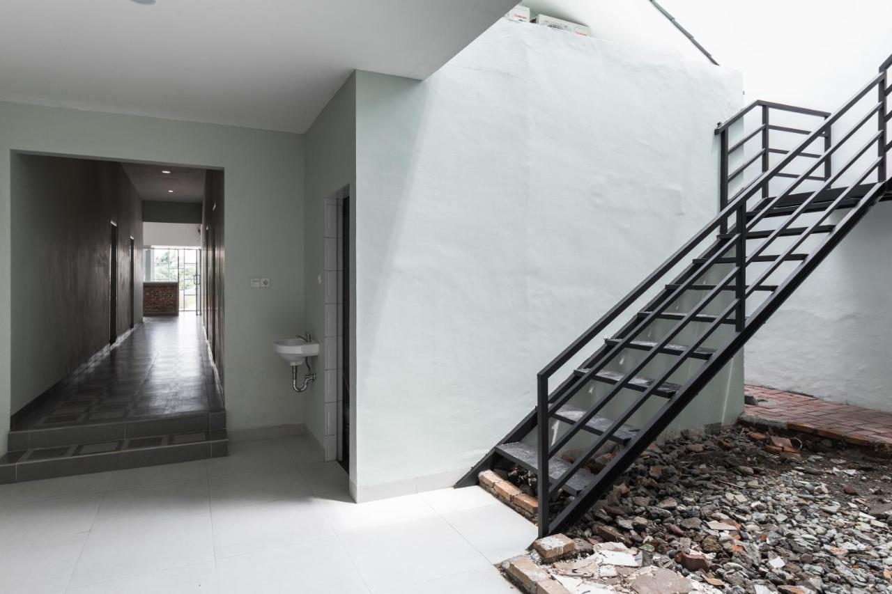 Reddoorz Plus Near Rs Usu Medan 2 Ngoại thất bức ảnh
